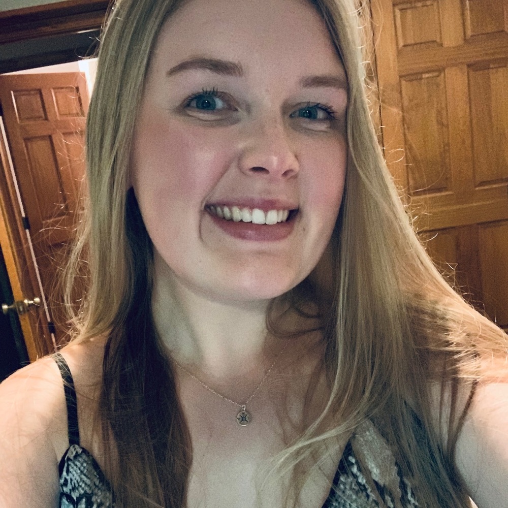 Meet your Posher, Emily